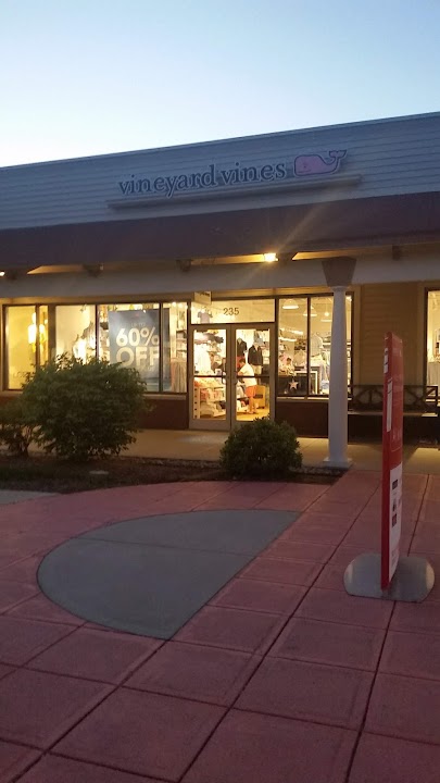 vineyard vines outlet