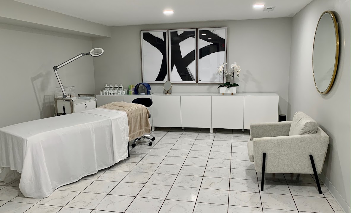 Marconi Castle: Skin + Spa