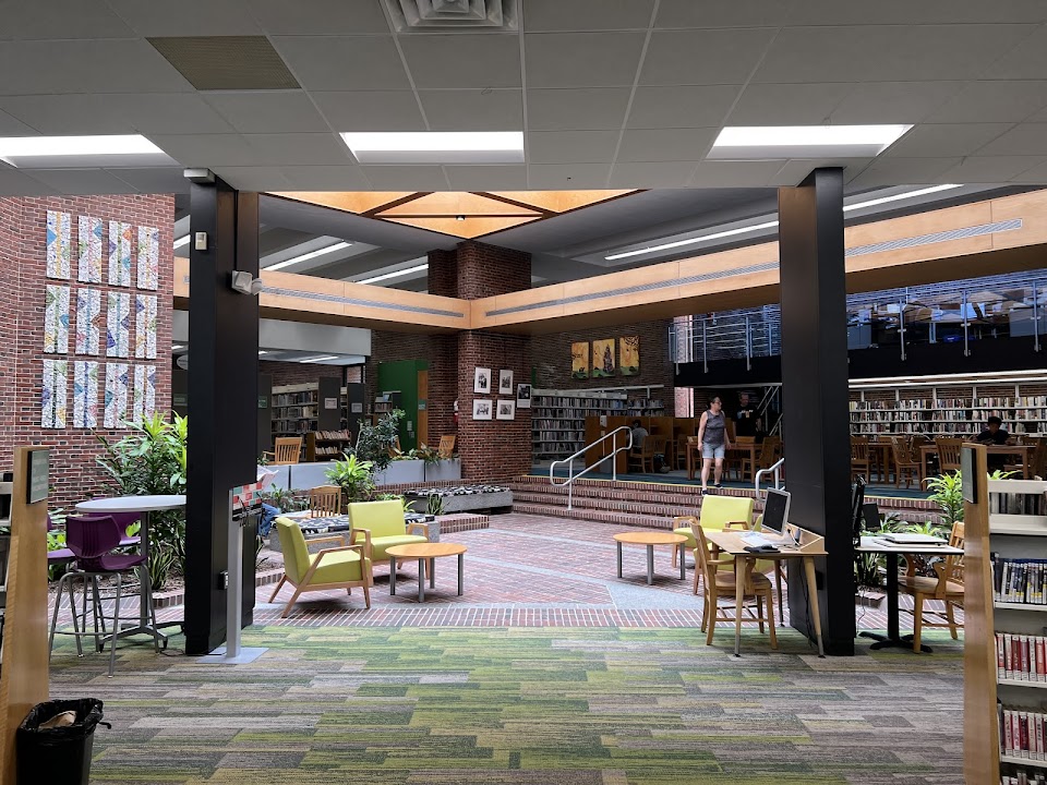 The Public Library of Brookline -- Coolidge Corner Library