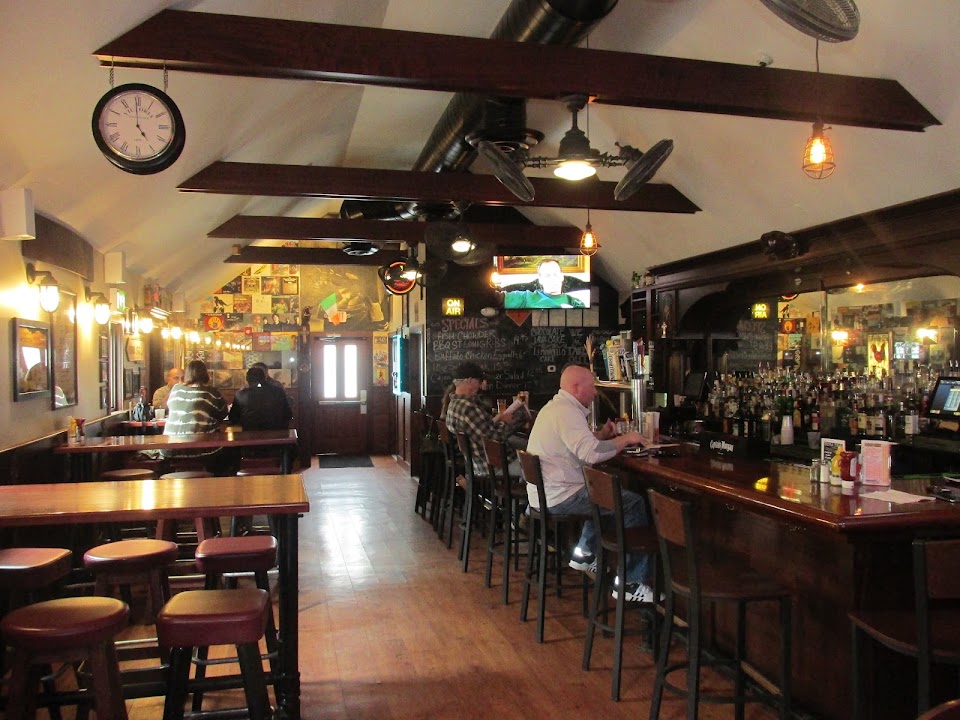 Red Rooster Bar and Grill