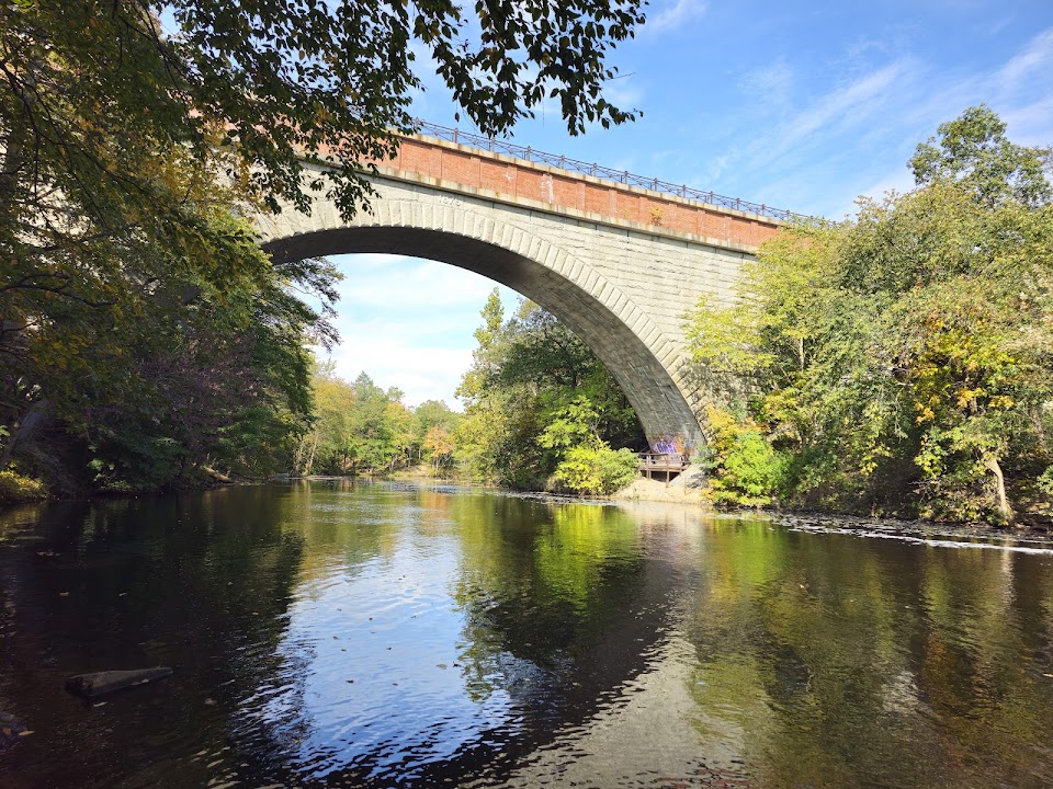 Echo Bridge