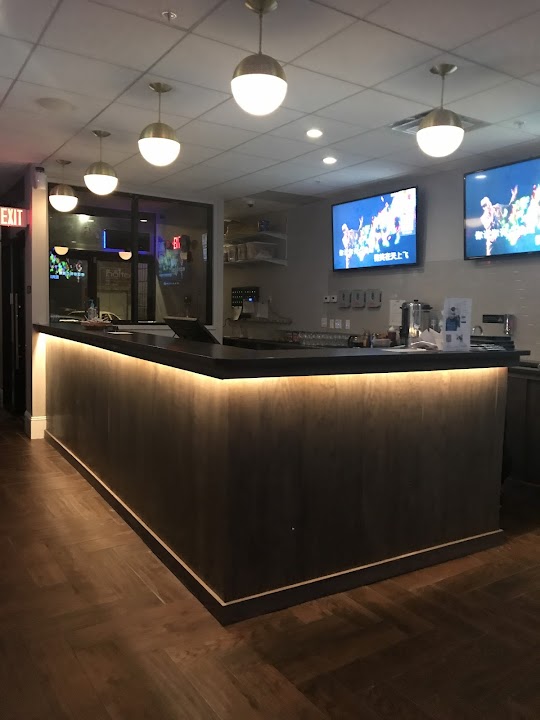Station Bistro & KTV