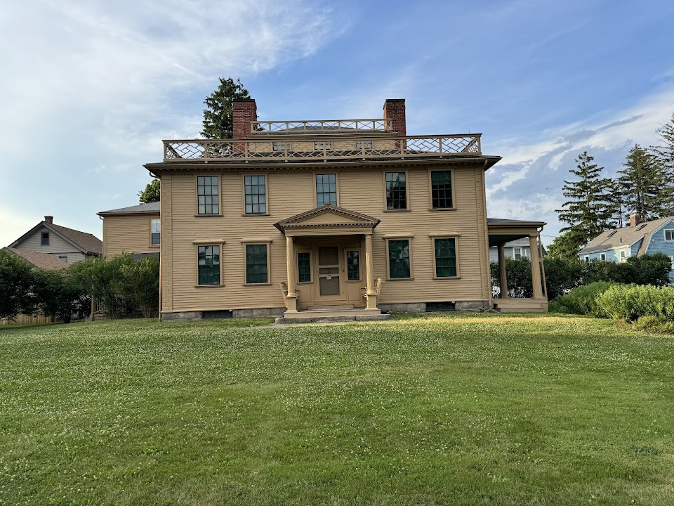 Quincy House