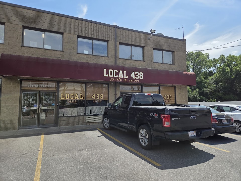 Local 438 Grille & Sport