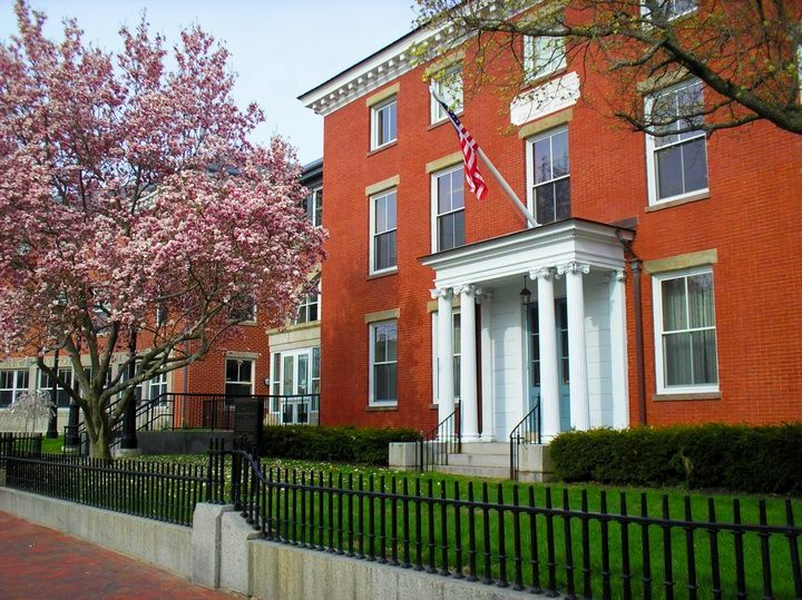 Newburyport Public Library